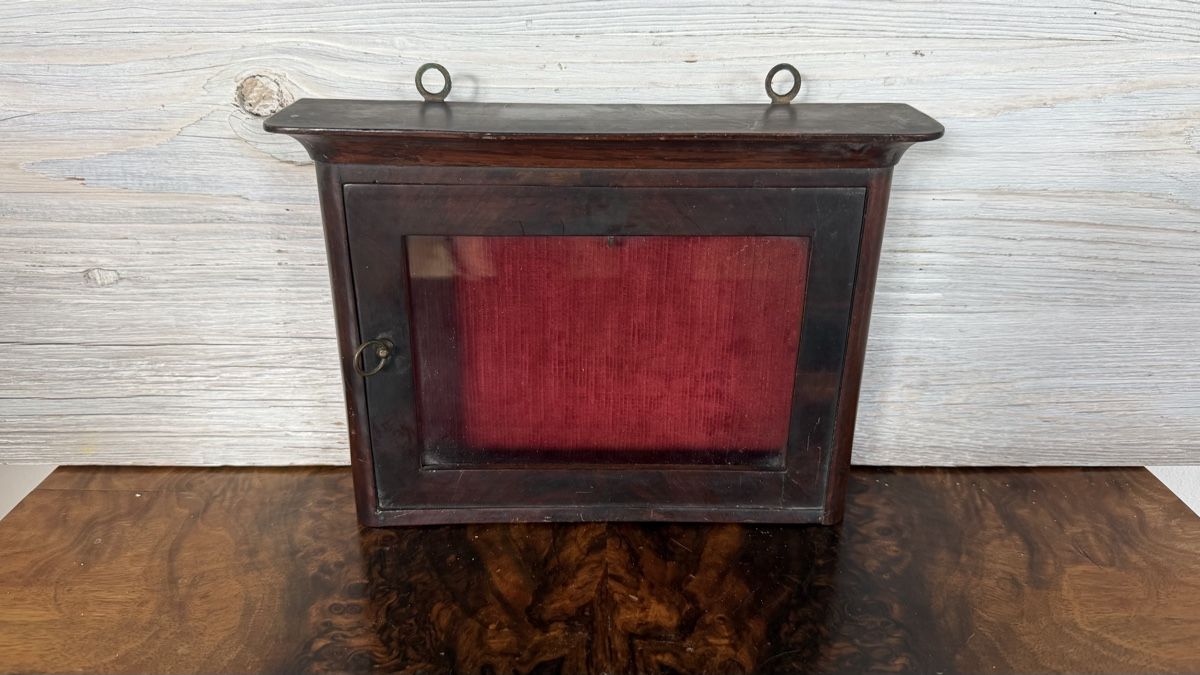 Vetrine: Kleine Vitrine Wandvitrine antik – Usato da Riedholz venduto da Frettchen63 1