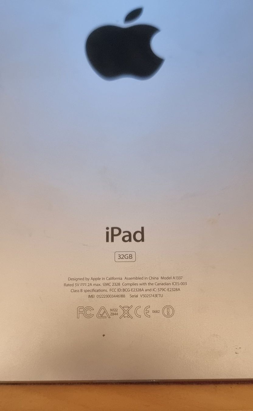 Apple Tablet PC: iPad - 1st Gen - 32GB - silber - Model A1337 – Usato da Regensberg venduto da youngt92 2
