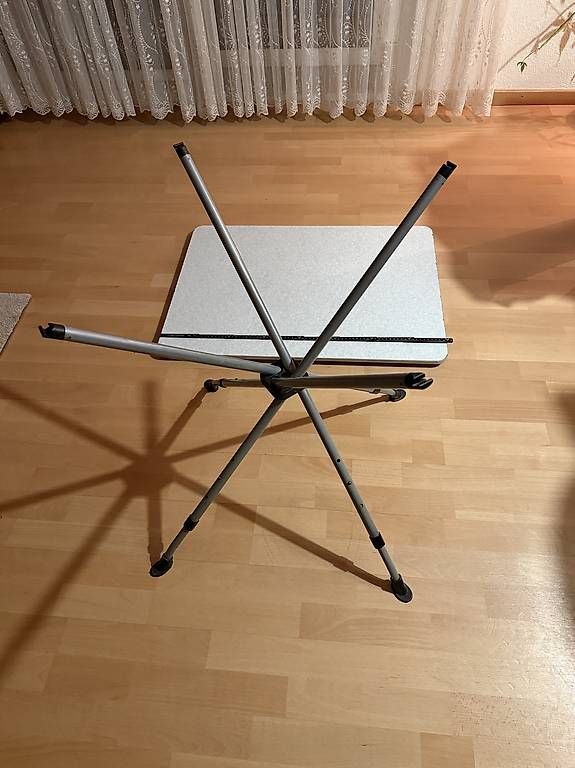 Tables: Campingtisch  – D'occasion à Herisau par GK25 1