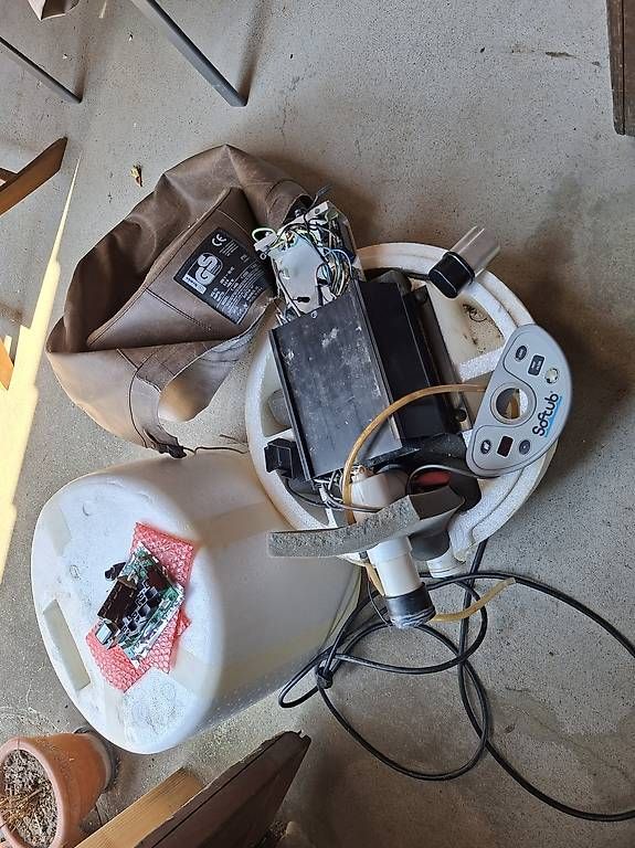 Softub Whirlpool: Softube Whirlpool 2m Durchmesser Motor leider defekt – Usato da Obergoldbach venduto da sigilueku 3