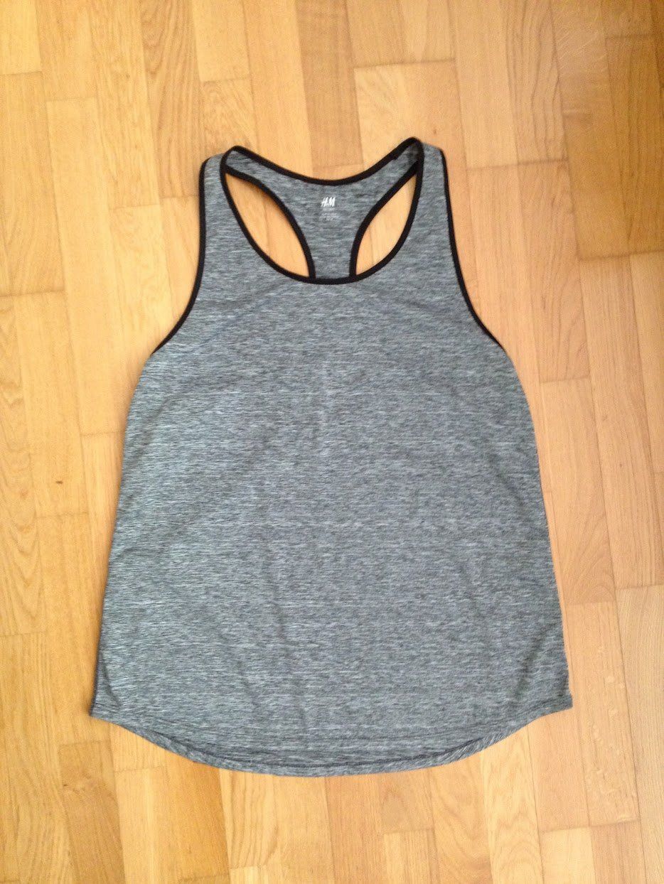 H&M T-shirt: Sport Shirt – Usato da Dübendorf venduto da Fip05
