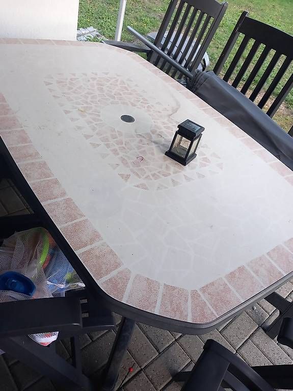 Tischset: Table et chaises de jardin – Gebraucht aus Orvin von sev_5fgs 2
