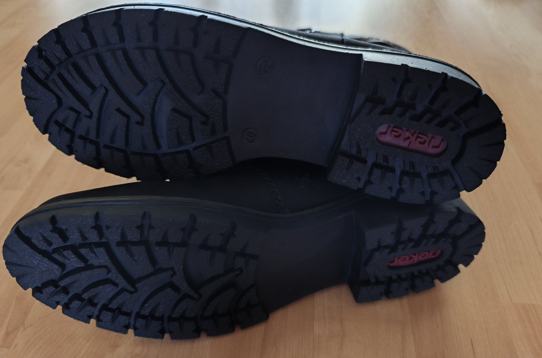 Rieker Chaussures femmes: RIEKER Winterboot schwarz Gr. 40 – Neuf (Voir description) à Rüti ZH par mome8 5