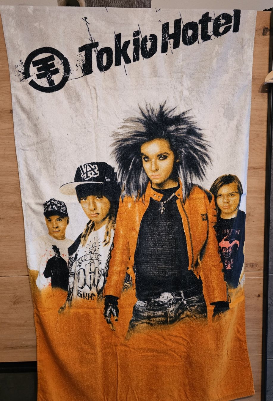 Tovaglioli: Serviette Tokio Hotel – Usato da Genève venduto da CheyenneKiwi
