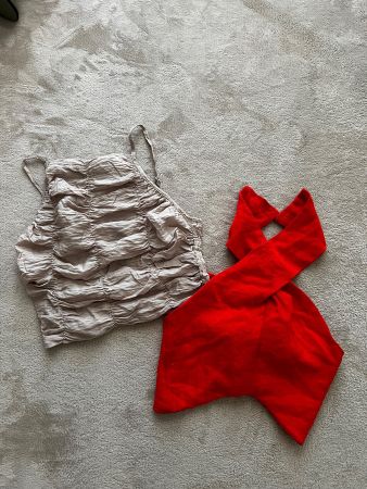 2 Crop Tops -  XS/S - Beige + Rot