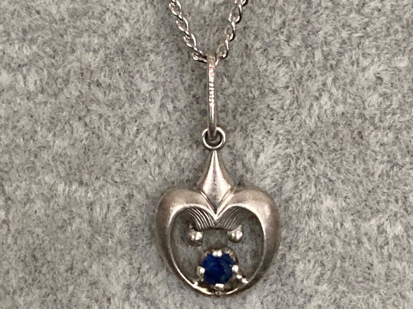 Anhänger: Stylisch Silber Anhänger mit Blauem Stein – Gebraucht aus Laufen von Futuremarket