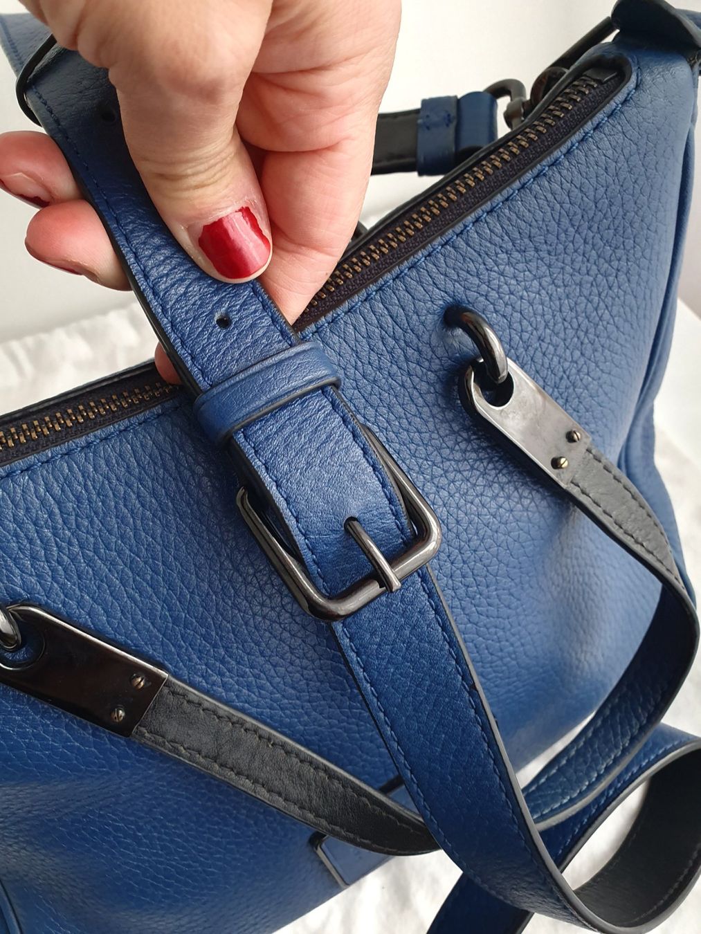 Marc Jacobs Borse da donna: Marc Jacobs Henkel/Umhängetasche Medium Soft Leder Blau – Usato da Niederteufen venduto da Mira_72 4