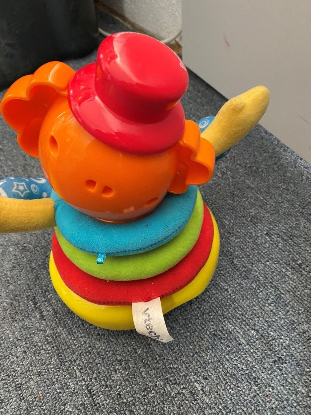 Vtech Spielzeuge: Bunter Stapelclown mit Musik & Lichter – Gebraucht aus Dietlikon von Ss11 3