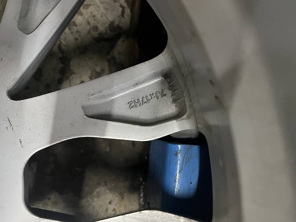 Pneumatici & Ruote complete: Hyundai Kona Winterräder  – Usato da Dagmersellen venduto da glahd 2