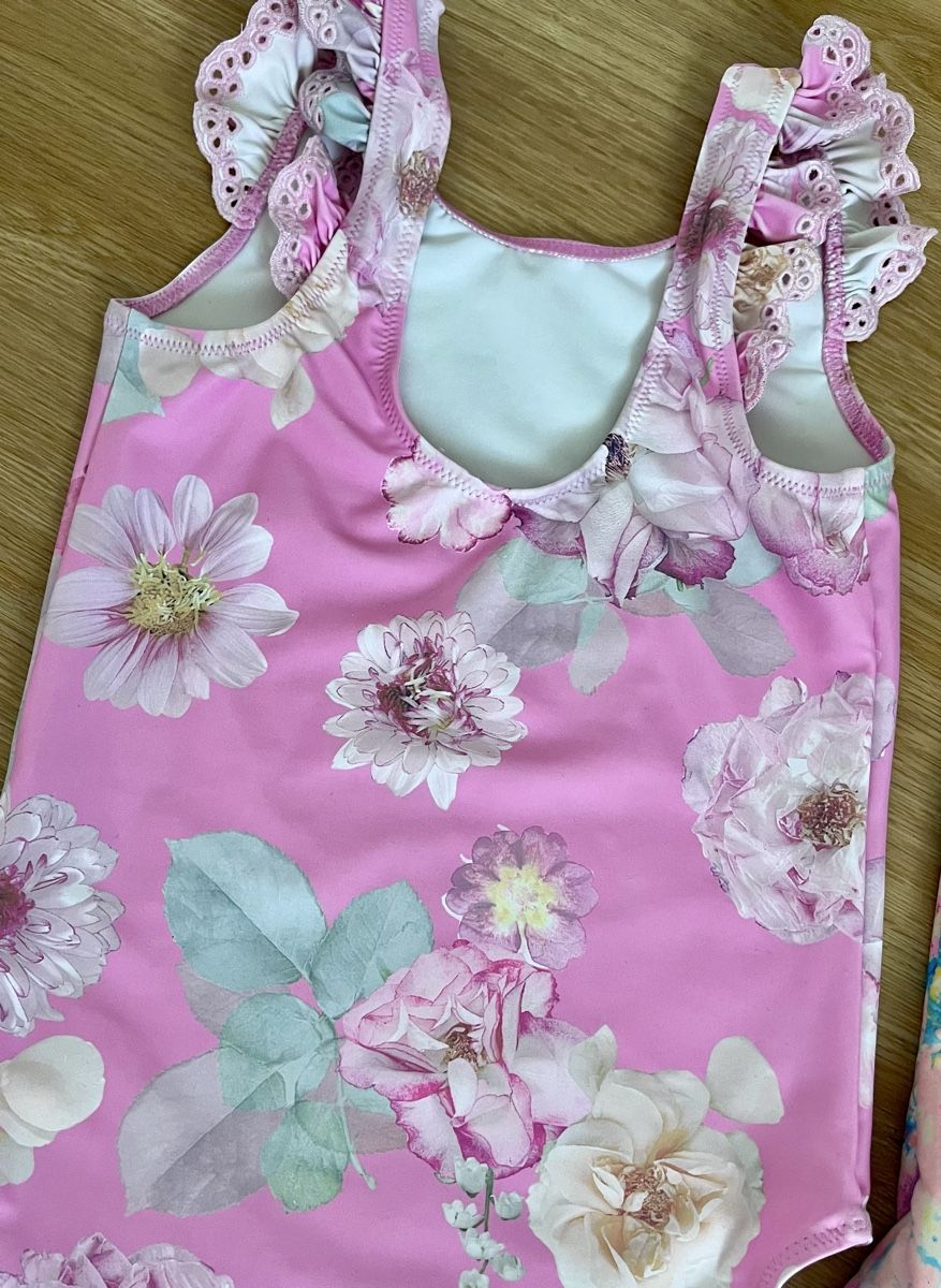 Costumi da bagno & Bikini: Badeanzüge Set Gr. 116/122 – Usato da Kradolf venduto da AlexiaEugster 5