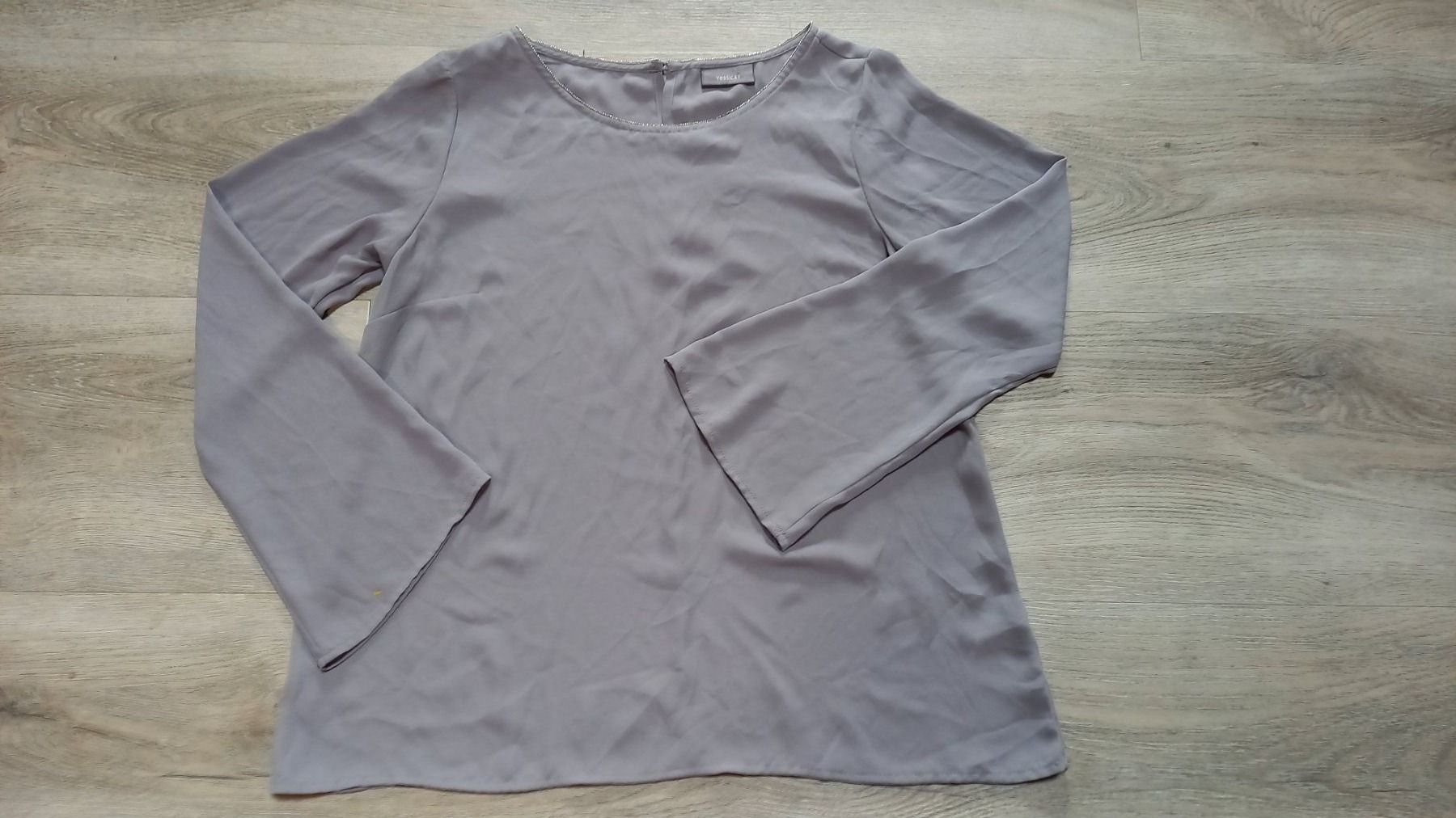 Camicette: Blusenshirt  42/ 44 – Usato da Bätterkinden venduto da Elefantenzoo