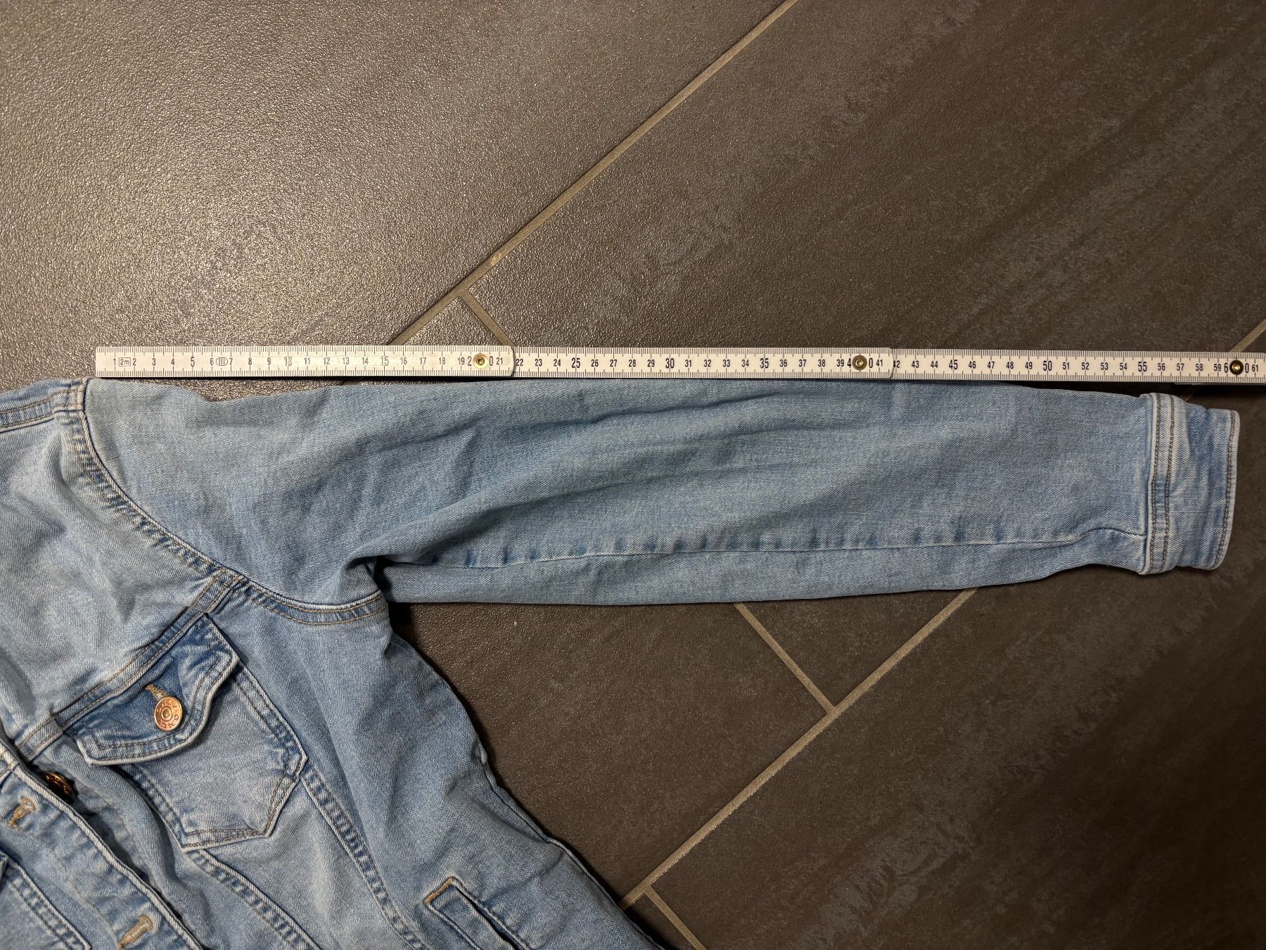 Only Giacche: ONLY Jeansjacke 38 – Usato da Rümlang venduto da svent 7