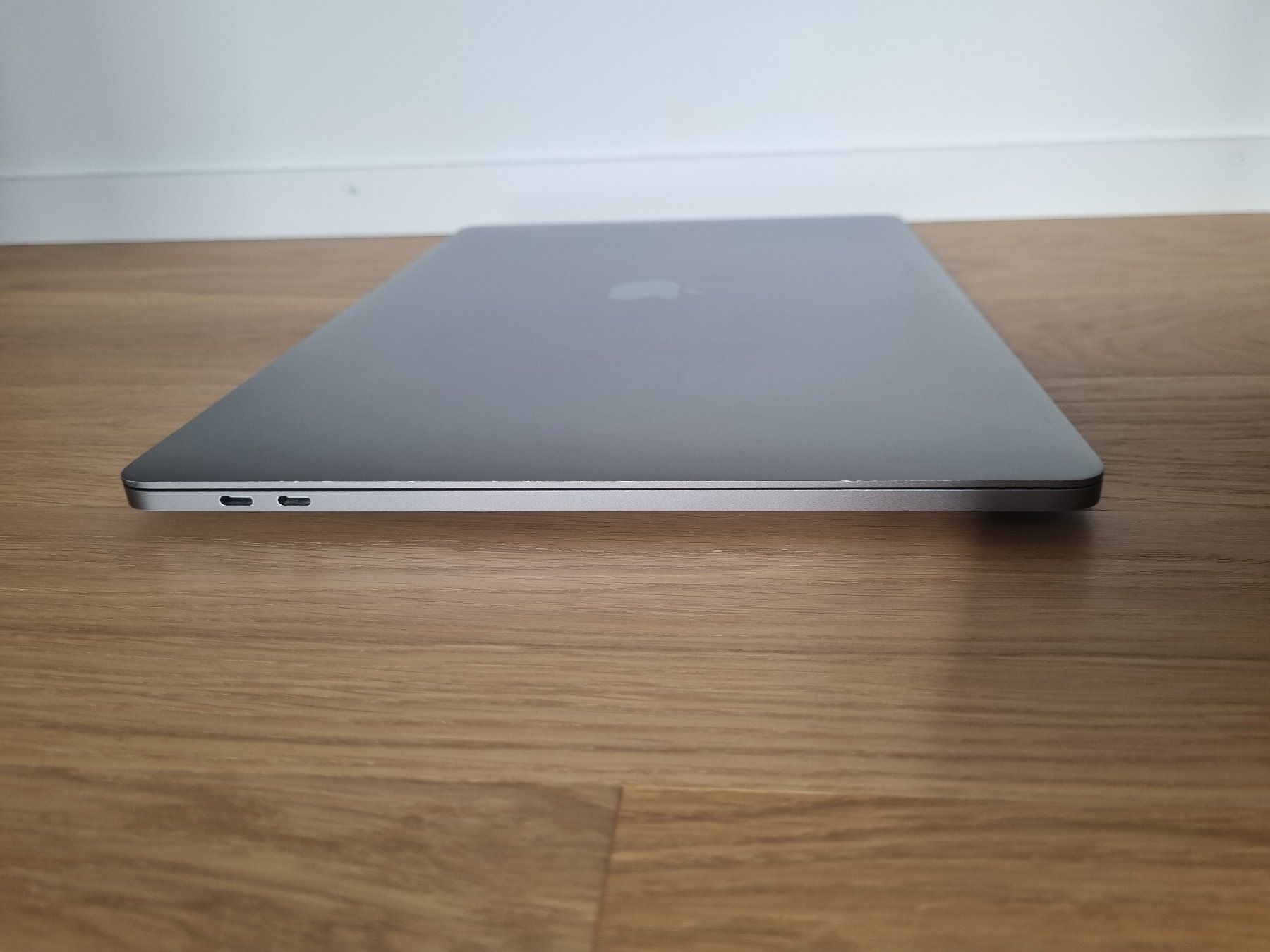 Apple Notebook: Apple MacBook Pro 2018 (15", Space Gray) – Usato da Wetzikon ZH venduto da Personalkarte 3