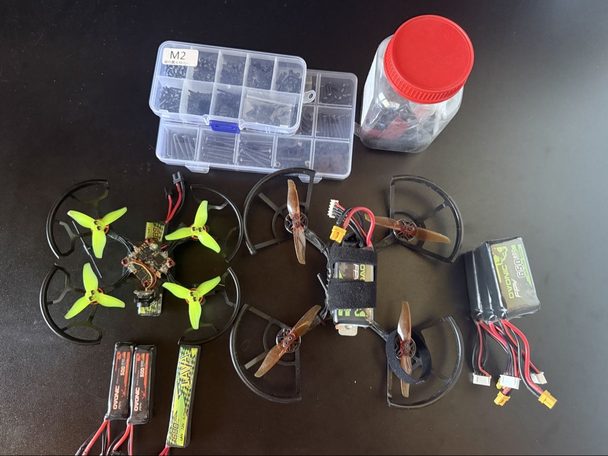 RC Modellbau: Deux drones fpv avec telecommande et lunettes – Gebraucht aus Choex von Adri27000