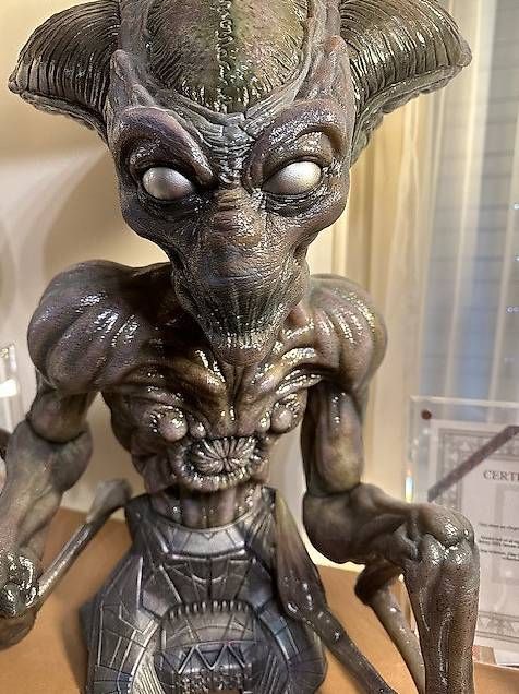 Statuette: Alien - Independence Day Wiederkehr - Polystone Büste – Usato da St. Gallen venduto da ManuelSt. 2