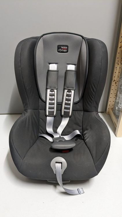 britax Römer - Duo plus - mit Isofix - Storm Grey - 9 -18 KG (Gebraucht ...
