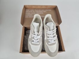 Sneaker VEJA weiss-beige in Grösse 40