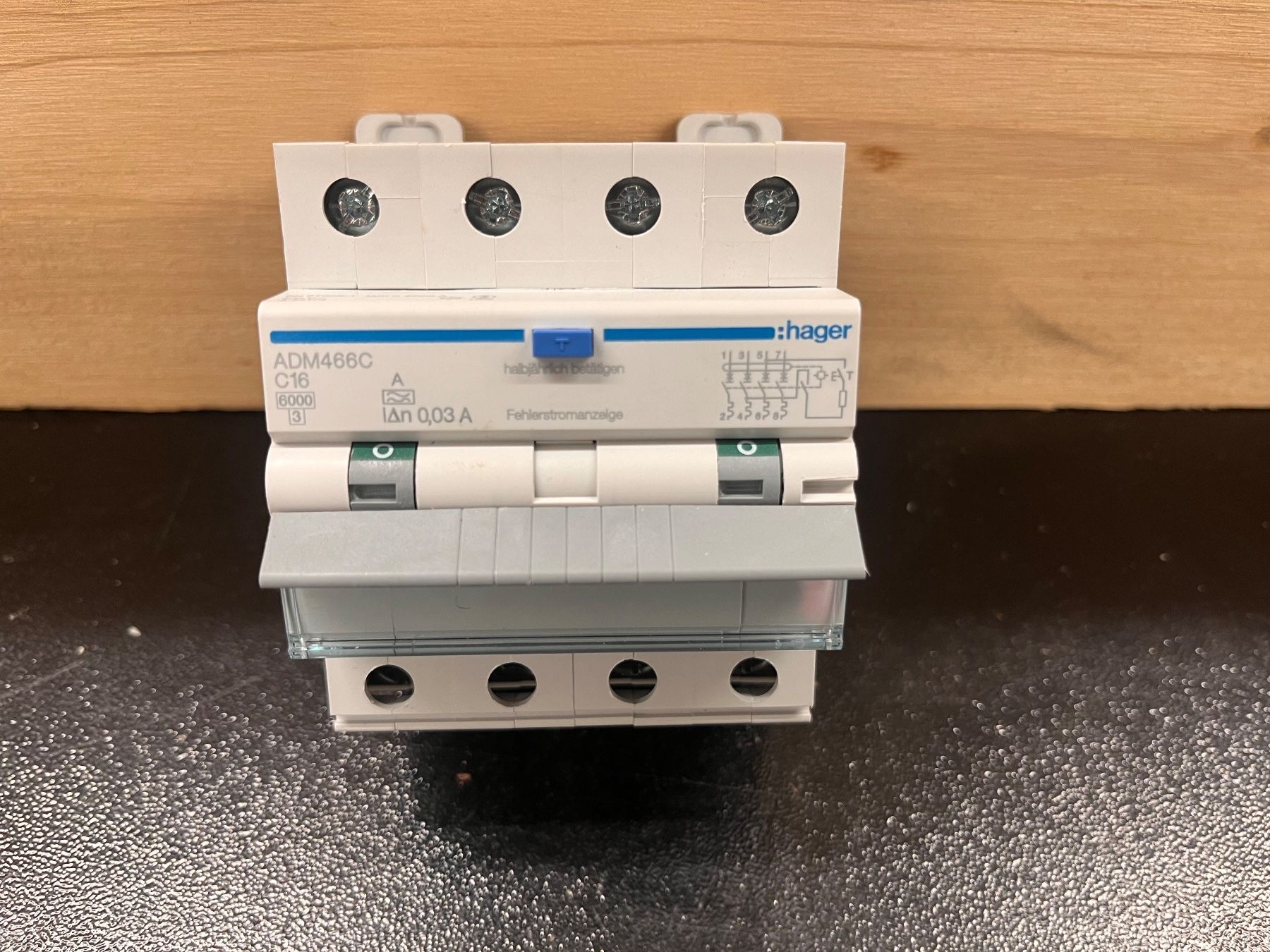Hager Interruttori: Hager ADM466C FI/LS Schalter RCD – Nuovo (secondo la descrizione) da Buch b. Frauenfeld venduto da vw_schmid
