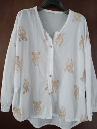 wunderschöne baumwolle bluse mit stickerei 