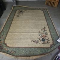 Teppich rechteckig mit Blumenmuster grün beige gebraucht