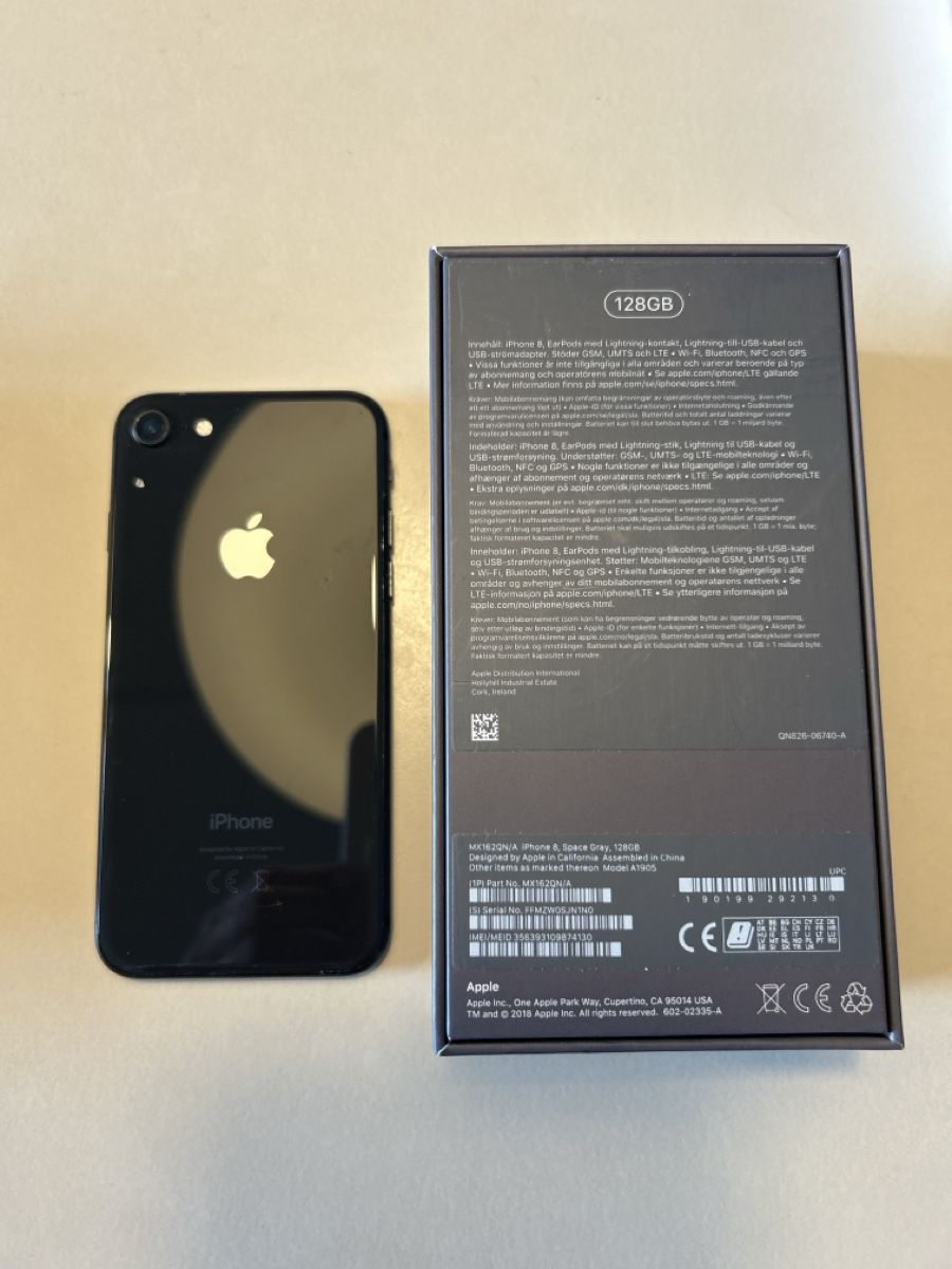 Apple Telefoni cellulari / Smartphones: iPhone 8 128GB Black, original box – Usato da Zürich venduto da agn_w7nt 1