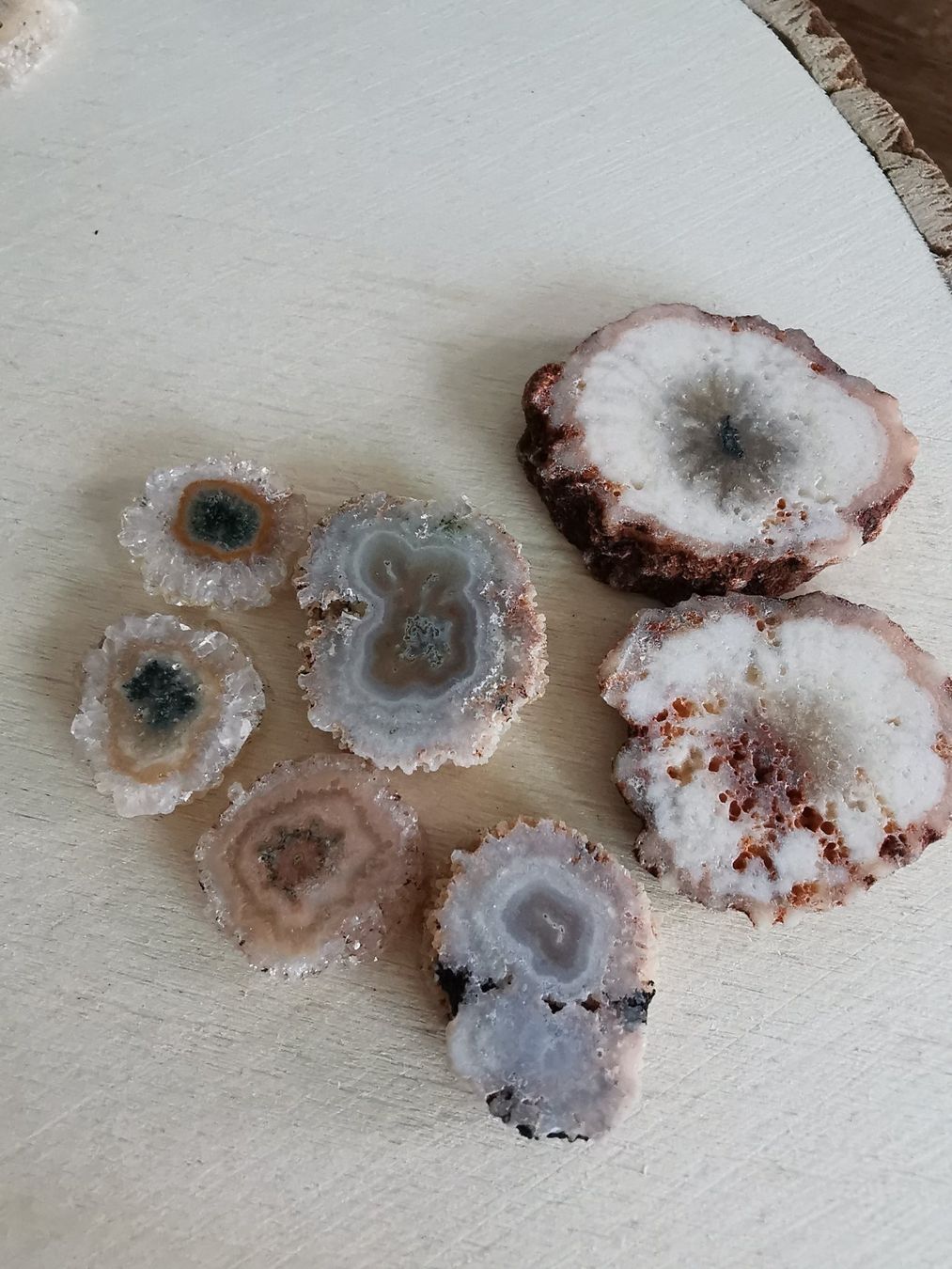 Minéraux & Lithothérapie: 7 Stk. Stalactite Scheiben / Lagerbereinigung – Neuf avec emballage d'origine à Dierikon par Buntspecht-10 4