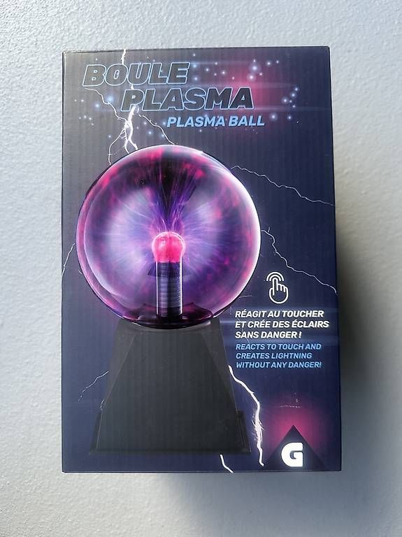 Spielzeuge: Boule Plasma avec éclairs au toucher – Neu (gemäss Beschreibung) aus La Chaux-de-fonds von ccjp