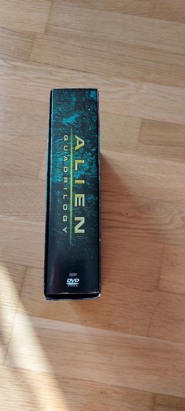 Alle DVDs: Alien Quadrilogy 9 DVD Français – Gebraucht aus Bourguillon von Jetsetters 2
