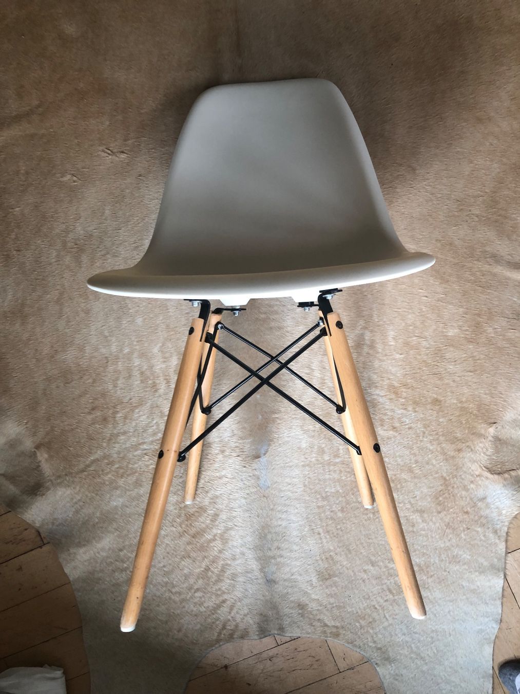Stühle: Plastic Chair, beige, Top Zustand! – Gebraucht aus Zürich von ricarda_777