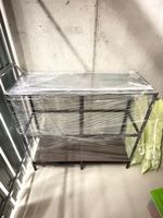 Neuwertiges IKEA Regal, Metall/Glas, Schwarz