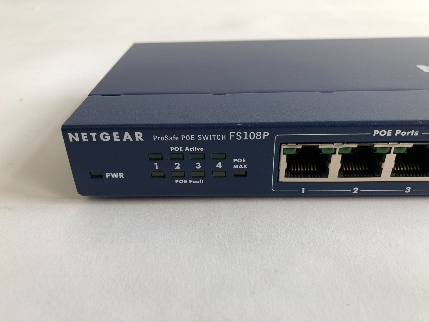 Netgear Hubs & Switches: Netgear PoE-Switch FS108P – Gebraucht aus Huttwil von Thoste 2