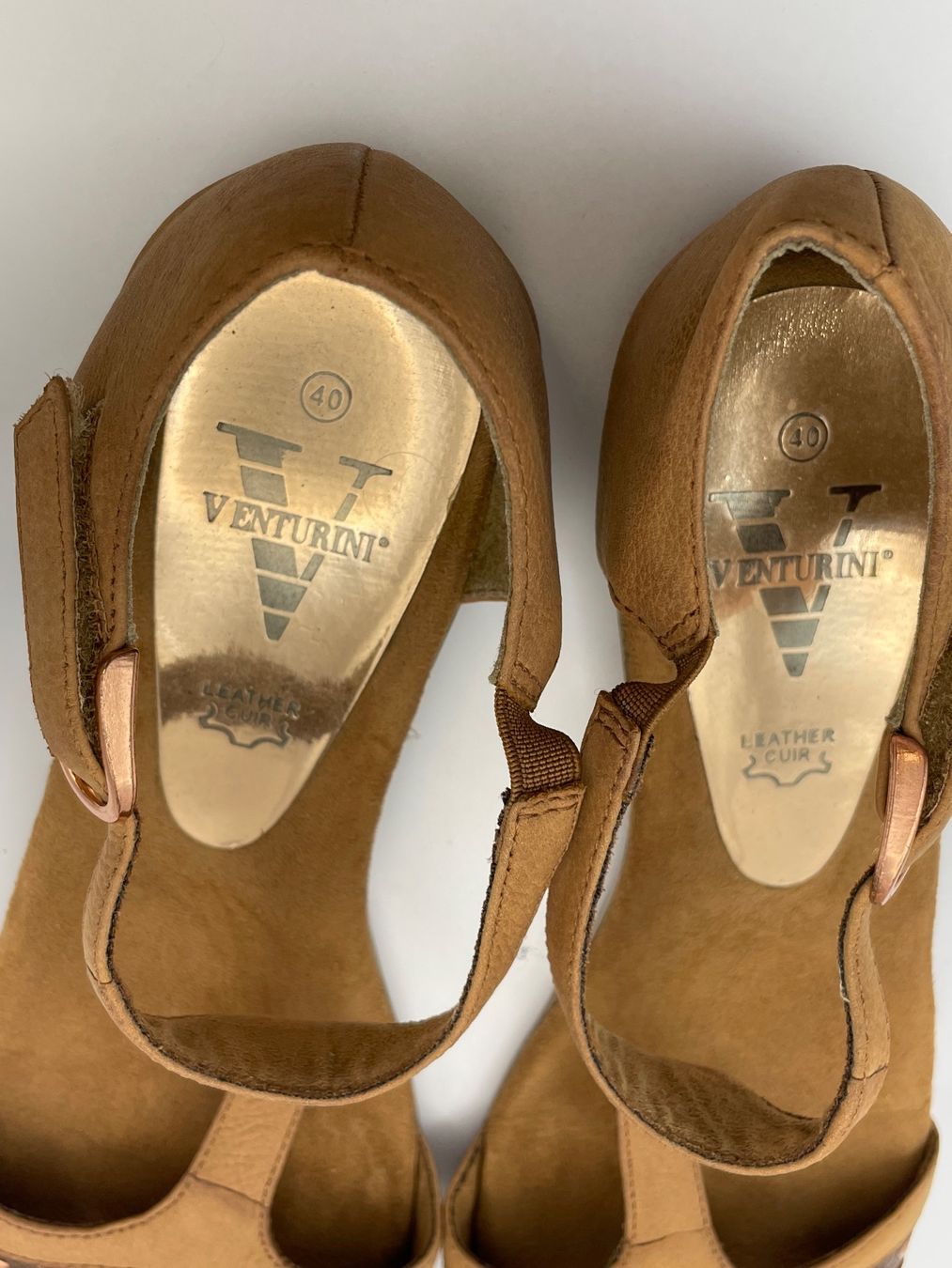 Scarpe da donna: Leder Sandalen Gr. 40 von Venturini – Usato da Auenstein venduto da moin. 5