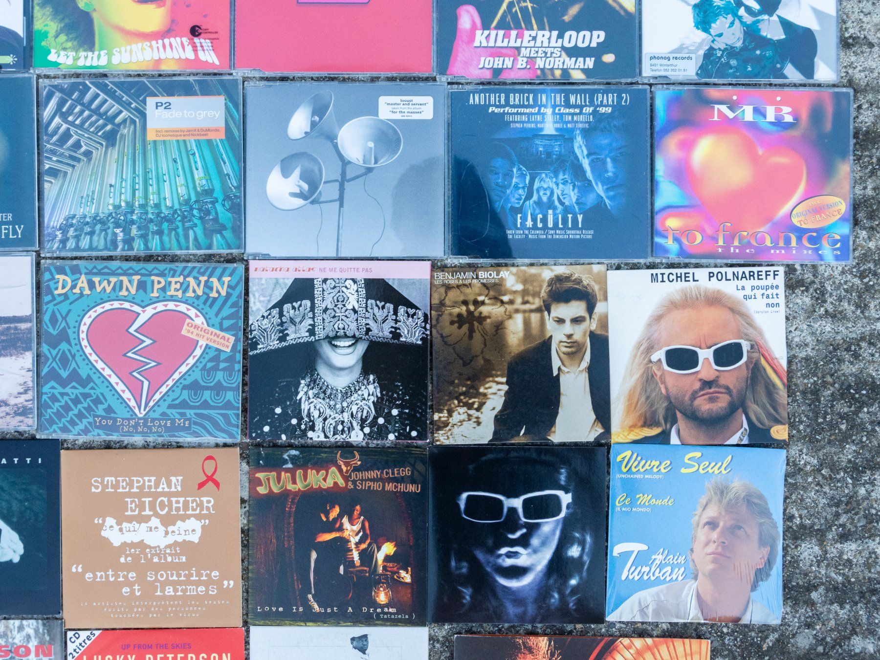 CDs: Lot 100 CDs singles – Gebraucht aus Belmont-sur-Yverdon von ag97 6