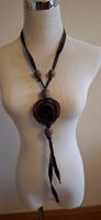 Elegante Halskette mit Rosette, von NILE