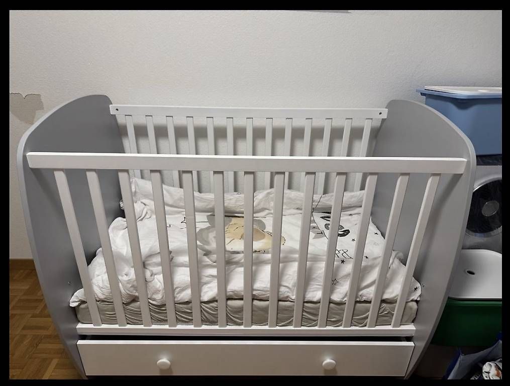 Lits: Lit pour bébé  – D'occasion à Lausanne par tee_ptg2 1