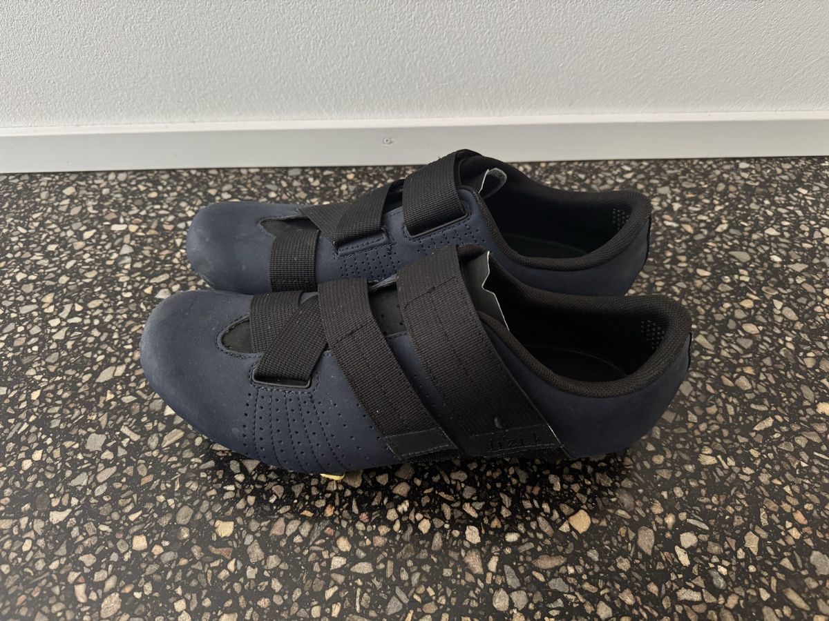 Fizik Herrenschuhe: Fizik cycling clipless shoes size 44.5 – Gebraucht aus Zürich von gva_r9gs