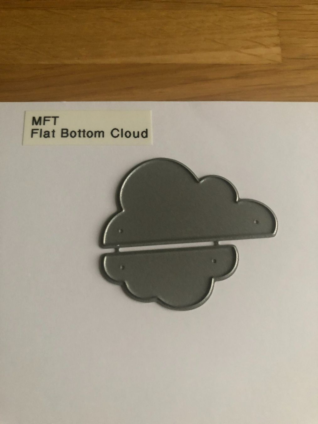 Sciablone: Flat Bottom Cloud - My Favorite Things – Nuovo (secondo la descrizione) da Neukirch (Egnach) venduto da muolen