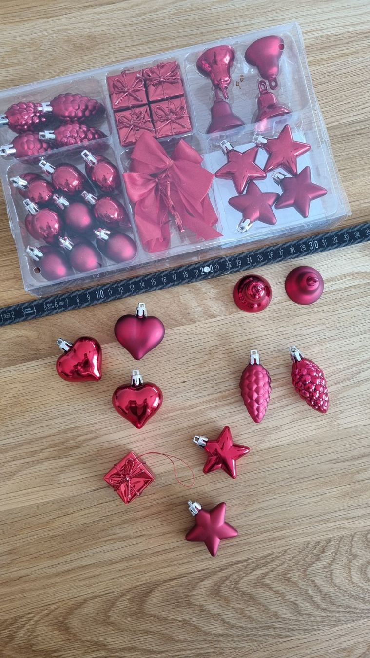 Ikea Toutes les décorations: Baumschmuck Rot – D'occasion à Toffen par fan_tv5s