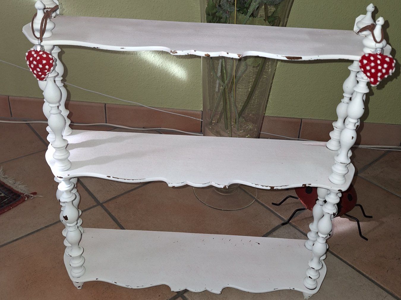 Scaffali: SHAPPY CHIC HÄNGE REGAL – Usato da spreitenbach venduto da lumbalplatte 1
