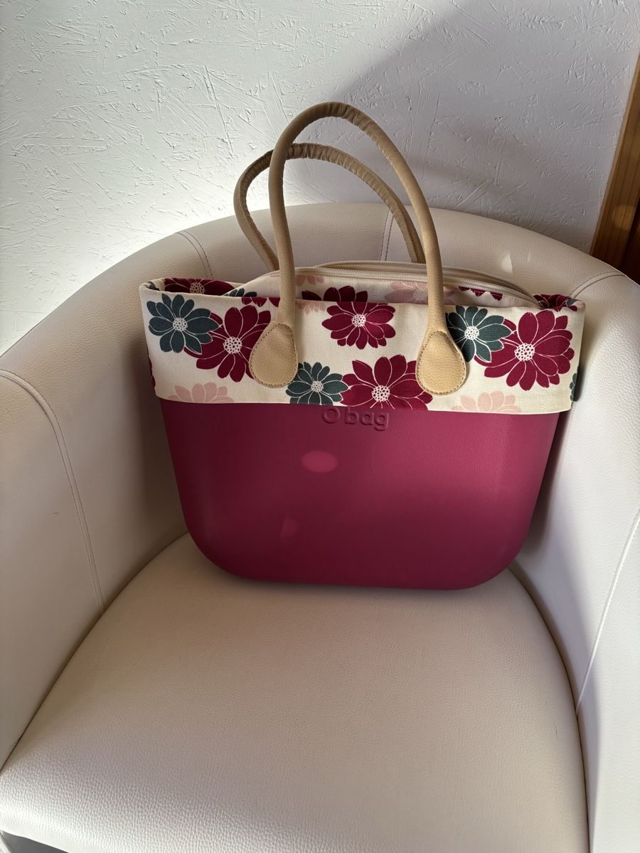 Obag Borse da donna: Sac Obag  – Usato da La tour-de-treme venduto da ver_mx9t