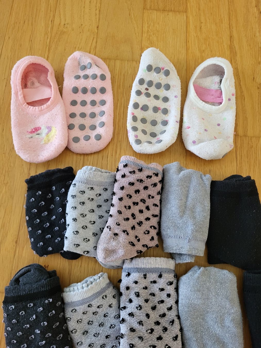 Socken für Kinder: Diverse Kinder Socken Grösse 31-34 – Gebraucht aus Wikon von lin_qw8x 1