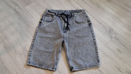 Thug live Baggy Shorts 36 neuwertig