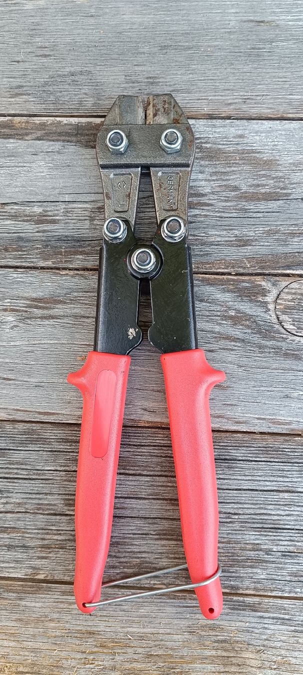 Tutti gli attrezzi: Connex Bolzenschneider 250mm – Usato da Arbon venduto da Gatto81