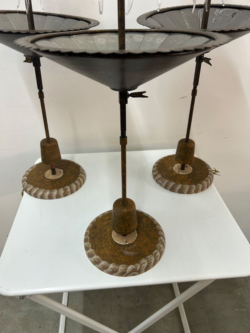 Lampade: 3 Colefax oder Vaughan Toleware Pendelleuchte 3-Flammig – Usato da Zürich venduto da Levelart 3