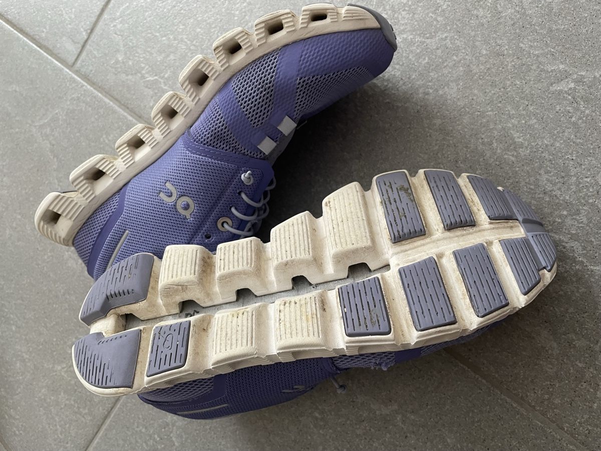On Chaussures femmes: ON Cloud Damenschuh  – D'occasion à Ruschein par Samdinas 2