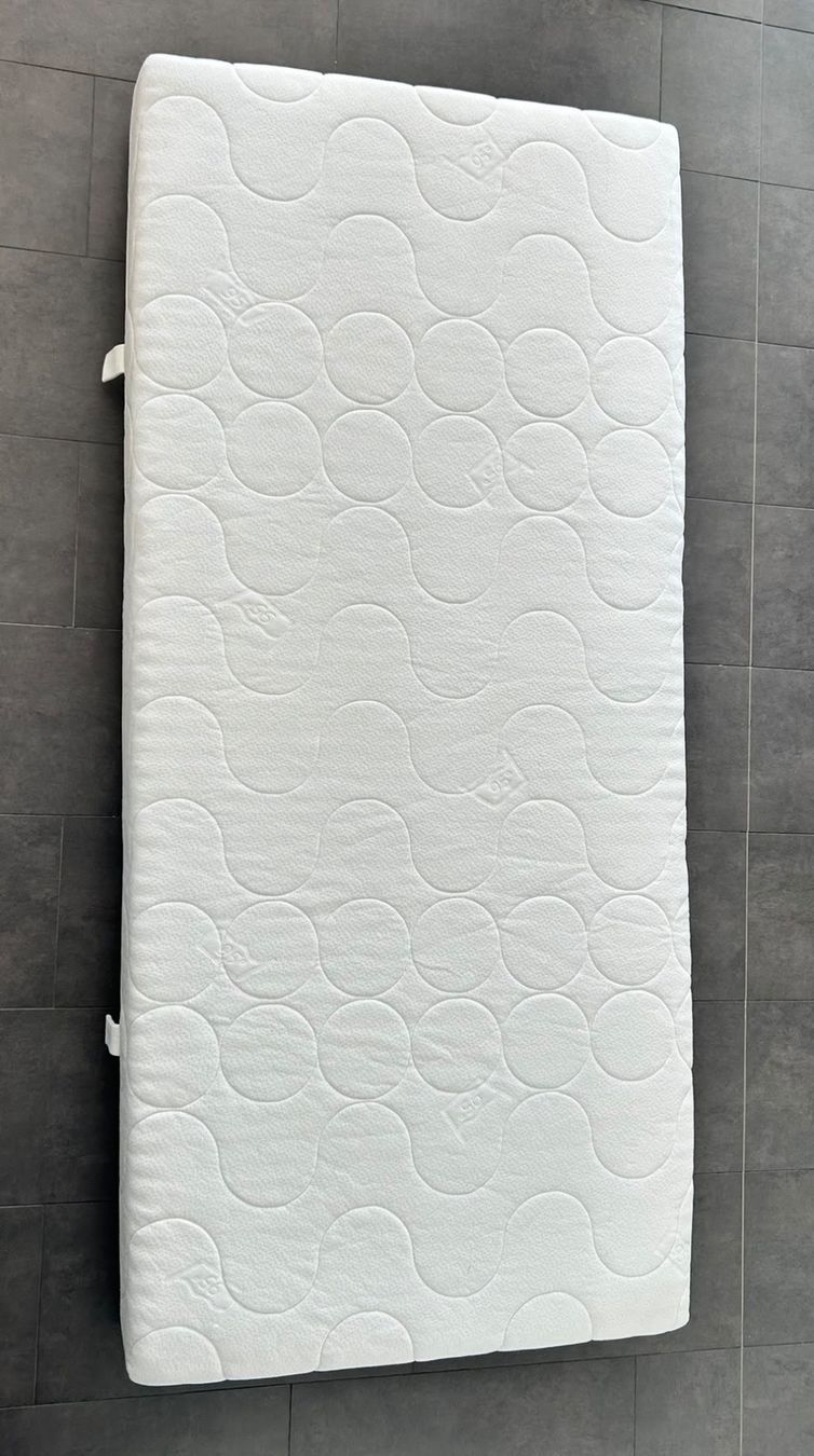 Matratzen: pfister Youngdream Aqua 95° matratze 90x200 cm – Gebraucht aus Oberägeri von MariaLehman