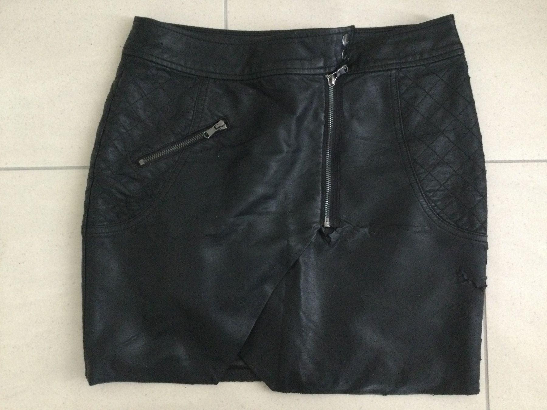 Yes Or No Gonne: Schwarzer Minirock  Lederoptik plus Kleid, yes or no – Difettoso da Baar venduto da negombo