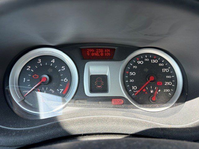 Renault Automobili: Renault Clio1.2 Manuell B04 75 PS – Usato da Stäfa venduto da Velsatis1 5