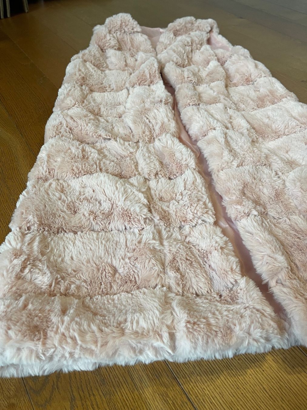 Gilet & Giacche senza maniche: Langes Gilet in Kunstfelloptik Gr S – Nuovo (secondo la descrizione) da Bassersdorf venduto da Sandy456 2