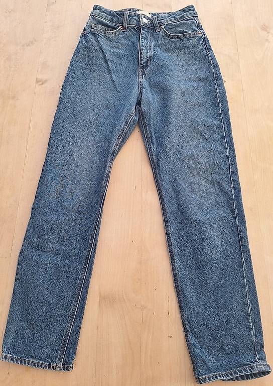 Jeans: Jeans Gr.36 H&M – Gebraucht aus Seewis-Dorf von GAGAGAGSGAGA